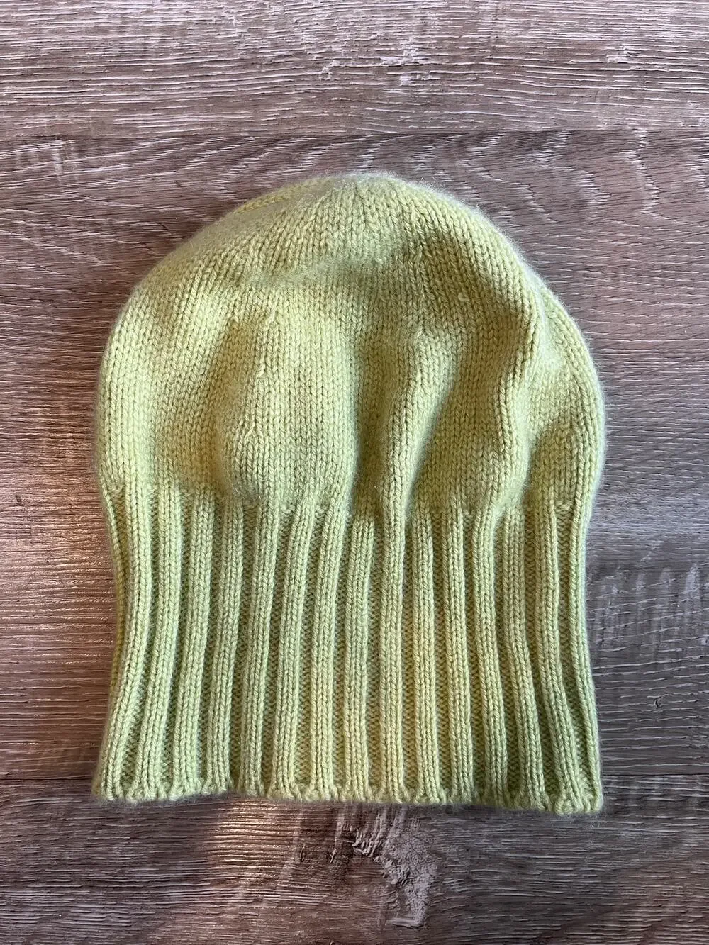 Banana Republic 100% Cashmere Beanie Chartreuse Lime Green Ribbed Cuff